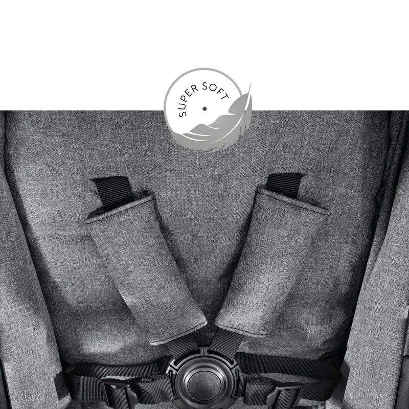 The seat belt of the Hauck Atlantic Twin Tandem Pushchair | Strollers, Pushchairs & Prams | Baby Travel Essentials - Clair de Lune UK