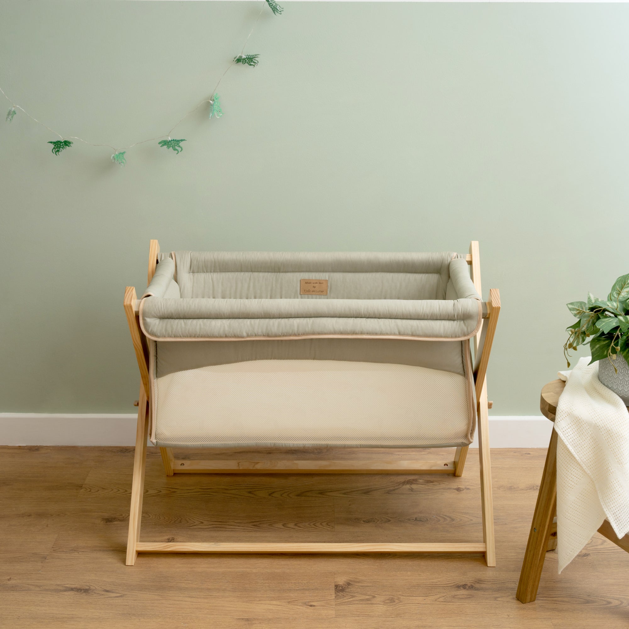 Clair de outlet lune bedside crib