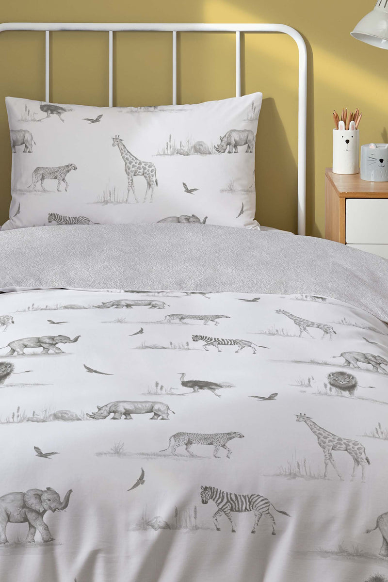 Close up Zambezi Safari animal Single Bedding | Single Bedding | Kids Bedding - Clair de Lune UK