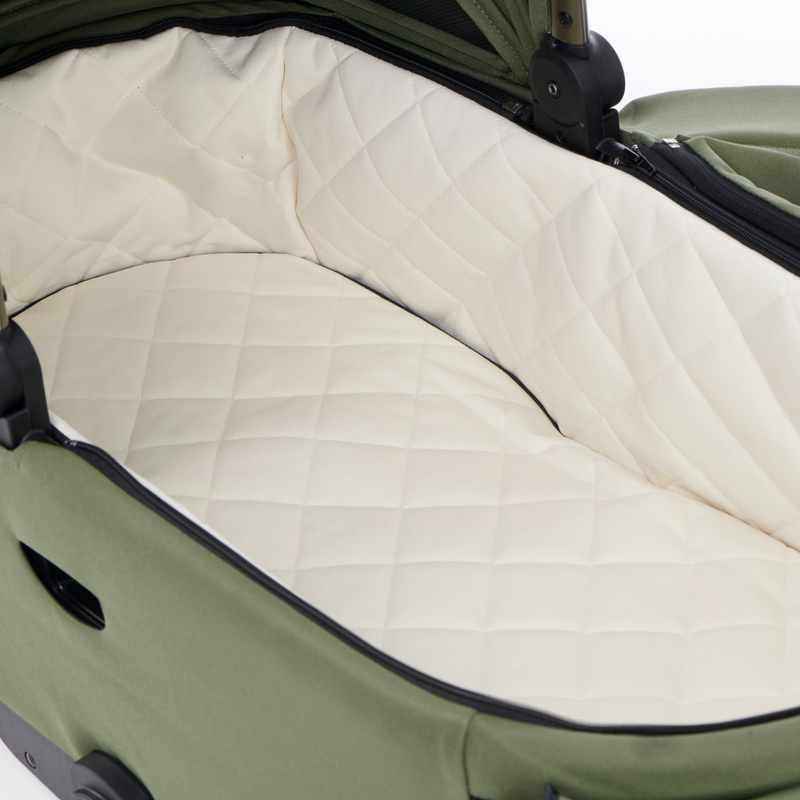 The comfortable carrycot of the Stargazer Pushchair in the Didofy Green Stargazer 11 Piece Ultimate Travel System Bundle suitable for overnight sleep | Didofy | Pushchairs and Travel Systems | Baby & Kid Travel - Clair de Lune UK
