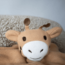 Close up of the organic knitted GrowGrows Giraffe Comforter - Clair de Lune UK
