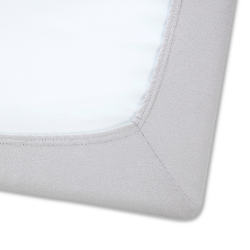 Micro-Fresh® 2 Pack White Fitted Travel Cot Sheets - 92 x 60.5 cm with an elasticated edge | Soft Baby Sheets | Cot, Cot Bed, Pram, Crib & Moses Basket Bedding - Clair de Lune UK