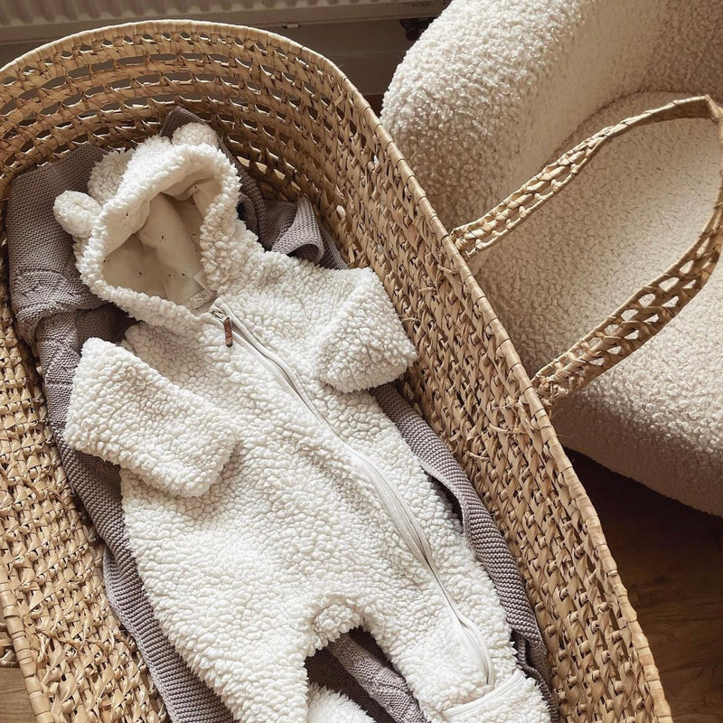 Baby gender reveal with the Palm Moses Basket Undressed | Moses Baskets | Co-sleepers | Nursery Furniture - Clair de Lune UK